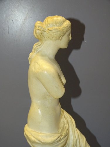 -ANCIEN MOULAGE du LOUVRE VENUS de MILO SOUVENIR PARIS COLLECTION VITRINE   D