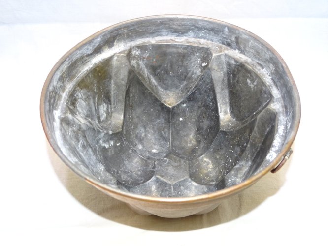 -ANCIEN MOULE A GATEAU EN CUIVRE étamé à l'intérieur Belle déco Cuisine     D