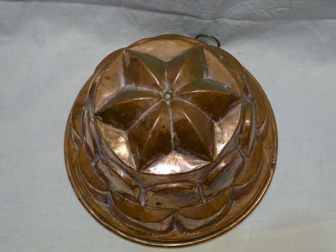 -ANCIEN MOULE A GATEAU EN CUIVRE étamé à l'intérieur Belle déco Cuisine     D