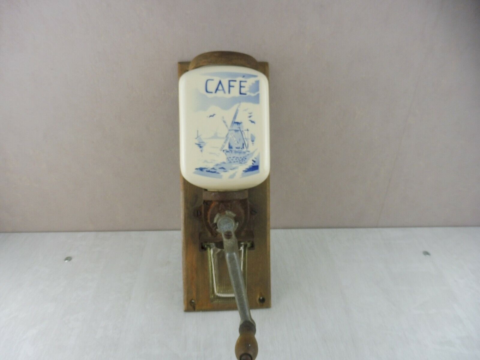 Ancien moulin à café Peugeot Frères Valentigney Bois