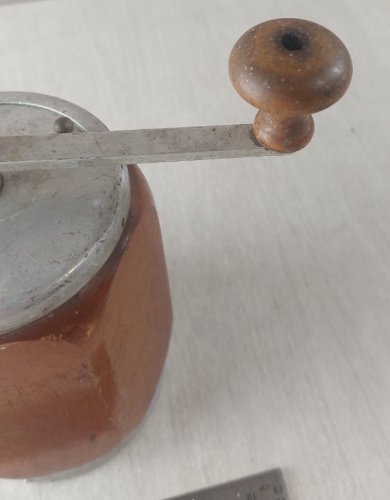 Ancien moulin à café, en bois, Verybest, vintage, Swiss made ^