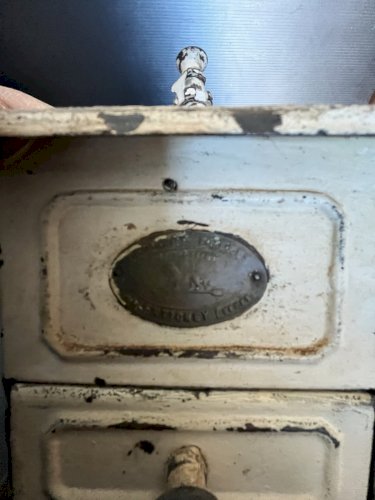 Ancien Moulin à Café  Peugeot tole  peint vintage décoration