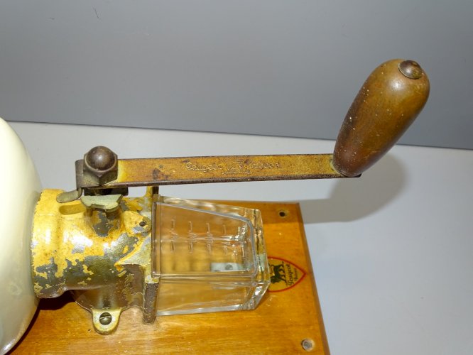 -ANCIEN MOULIN MURAL SARREGUEMINES  MOULIN DES REGIONS R FOUILLIO BEARN  D