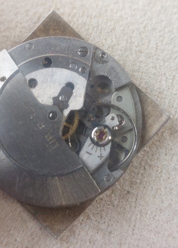 Ancien mouvement / mécanisme + cadran de montre Lip automatic R147