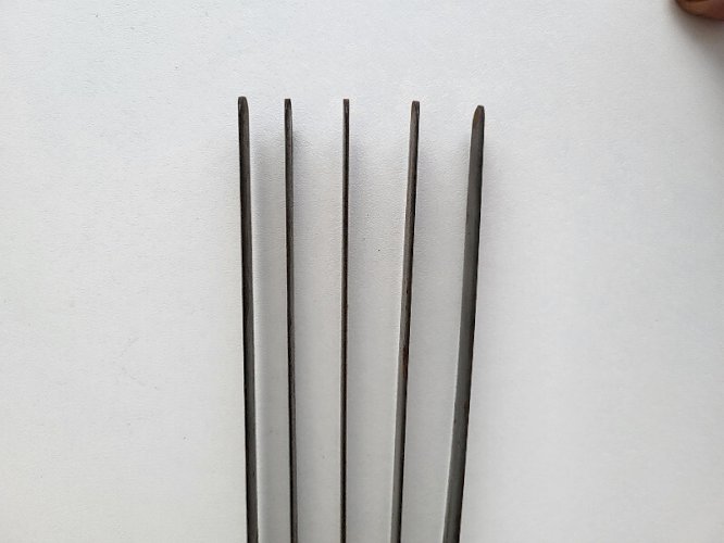 ANCIEN OUTIL A 5 LAMELLES N° 61