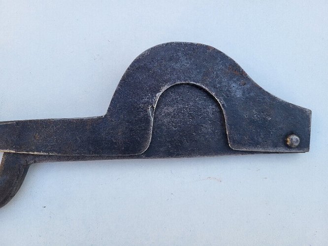 ANCIEN OUTIL COUPE QUEUE MARECHAL FERRAND N° 50