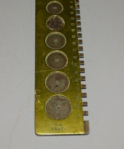 -ANCIEN OUTIL D'HORLOGER ECHELLE de MONTANDON Gravée A.M. PARIS COLLECTION    D