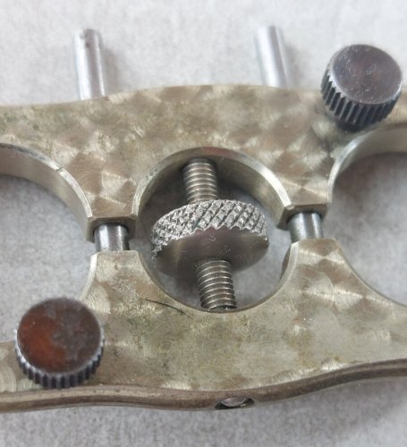 Ancien outil dhorloger / horlogerie, huit de chiffre