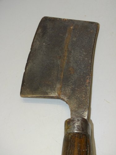 -ANCIEN OUTIL HACHOIR FEUILLE BOUCHER MANCHE BOIS COLLECTION OUTILS ANCIENS   D