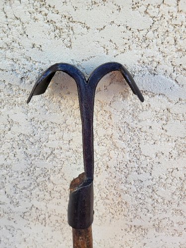 ANCIEN OUTIL ORIGINAL EN BOIS ET FER N° 76