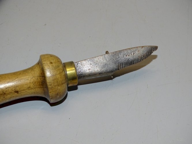 -ANCIEN OUVRE BOITE MANCHE BOIS LAME marquée déposé COLLECTION OUTIL ANCIEN   D