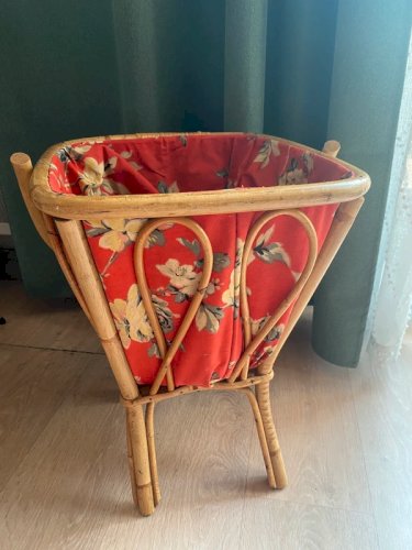 Ancien Panier à Ouvrage en Rotin sur Pieds Vintage Années 60 Tissu Fleuri