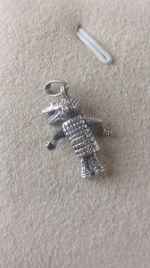 Ancien pendentif alligator articulé, en argent ^