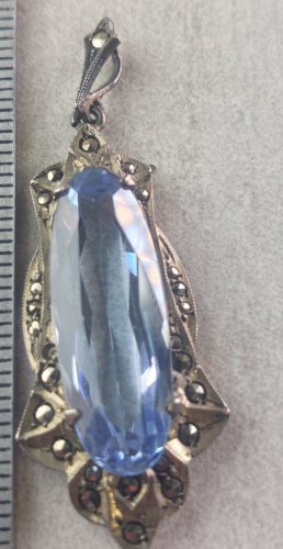 Ancien pendentif, art nouveau, pierre bleue et marcassites, en argent