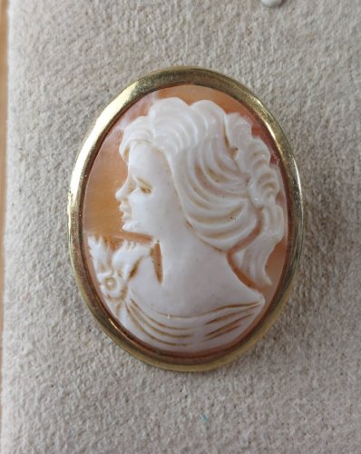 Ancien pendentif / broche camée, en métal doré