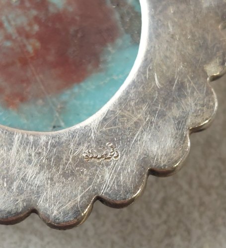 Ancien pendentif, cabochon turquoise et argent massif
