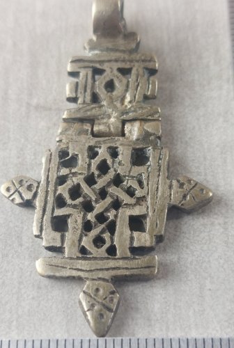 Ancien pendentif, croix copte orthodoxe, en métal argenté, Ethiopie