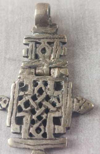 Ancien pendentif, croix copte orthodoxe, en métal argenté, Ethiopie