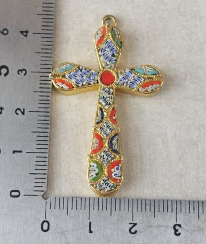 Ancien pendentif, croix religieuse, en micro mosaïque