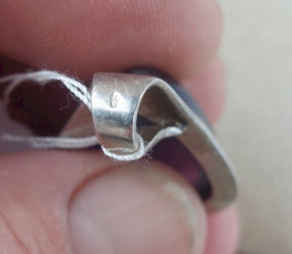 Ancien pendentif, décor améthyste, en argent, vintage