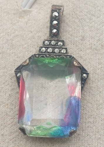 Ancien pendentif décor pierre multicolore du rhin, en argent, art deco