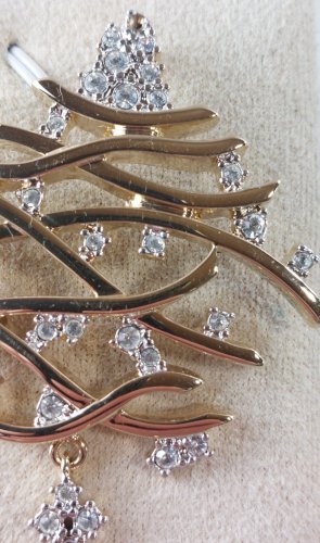 Ancien pendentif, en métal doré et strass, Pierre Lang