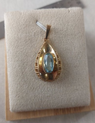 Ancien pendentif, en plaqué or et pierre bleue, art déco ^