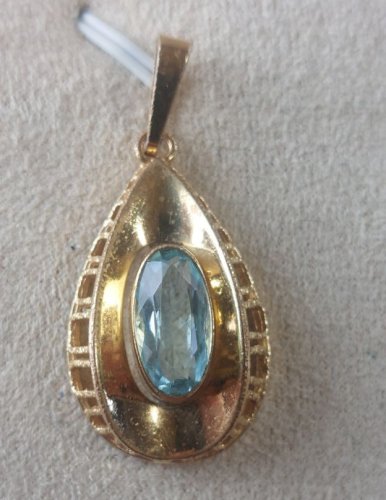 Ancien pendentif, en plaqué or et pierre bleue, art déco ^