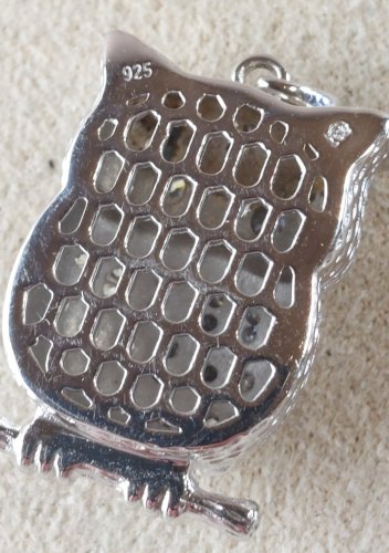 Ancien pendentif forme hibou / chouette, en argent massif ^