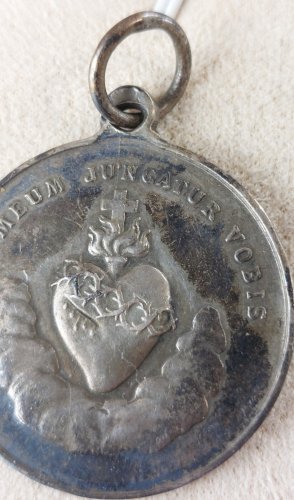 Ancien pendentif Marie conçue sans péché / Cor Meum Jungatur Vobis, en argent