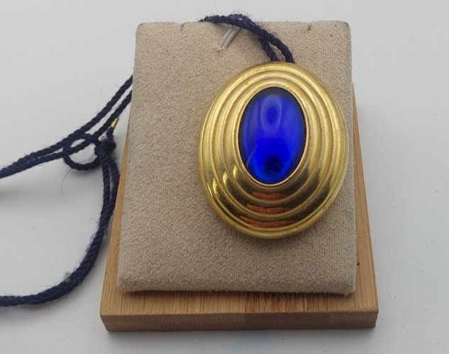 Ancien pendentif, parfum solide, Boucheron Paris Jaipur