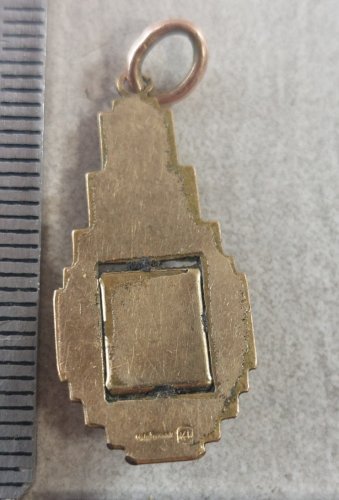 Ancien pendentif pierre bleue, art deco, en plaqué or ^