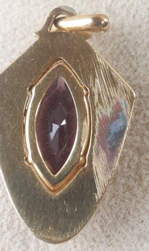 Ancien pendentif, pierre mauve, en plaqué or, vintage