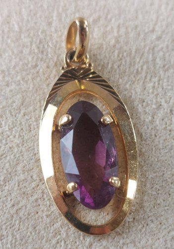 Ancien pendentif, pierre mauve, en plaqué or, vintage