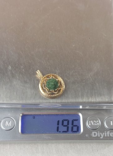 Ancien pendentif, pierre verte, en plaqué or, 14KGF ^