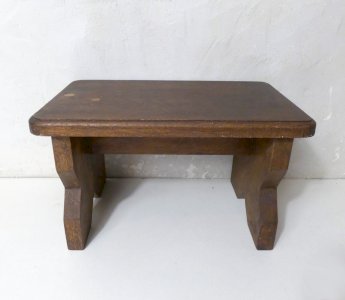 ancien petit Banc en bois chêne massif marche pied vintage