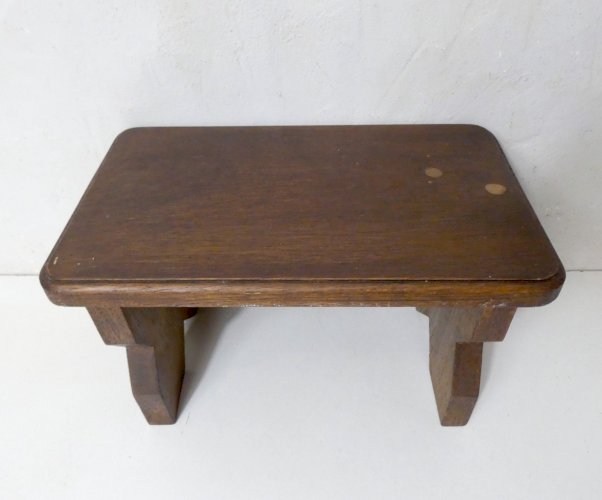 ancien petit Banc en bois chêne massif marche pied vintage