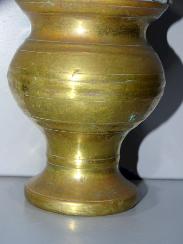 -ANCIEN PETIT BENITIER BRONZE ou LAITON SEAU A EAU BENITE COLLECTION RELIGION D