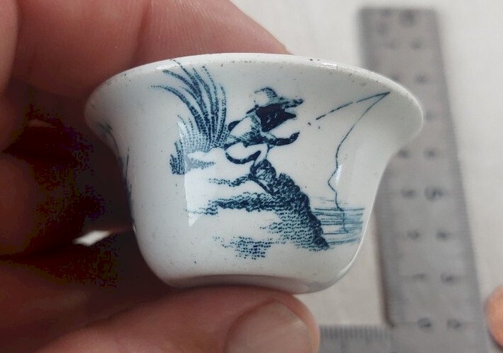 Ancien petit bol miniature / saladier de dinette, en céramique, à identifier