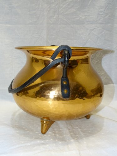 -ANCIEN PETIT CACHE POT CUIVRE FORME CHAUDRON ANSE FER FORGE déco XXe     D