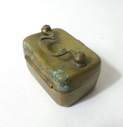 ancien petit coffret en laiton vintage