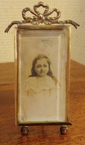 Ancien  Petit Mini Cadre Photo à Poser  Décor Noeud Style Louis XVI Laiton Verre
