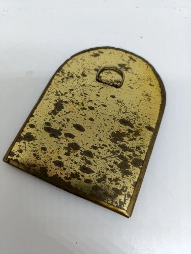 ancien petit miroir  avec contour laiton en bon etat