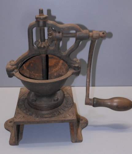 -ANCIEN PETIT MOULIN A CAFE DE COMPTOIR PEUGEOT FRERES N° A 0  INCOMPLET  D