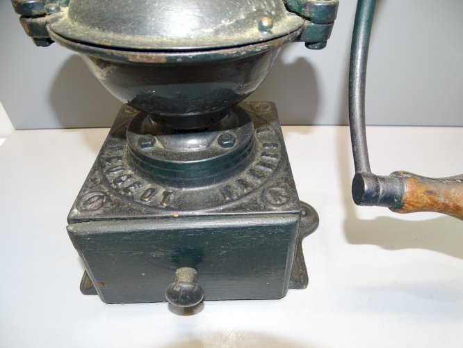 -ANCIEN PETIT MOULIN de COMPTOIR PEUGEOT FRERES N° 0 DECO CUISINE    D