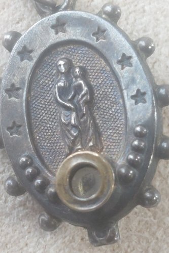 Ancien petit pendentif religieux, Souvenir de mission, en argent