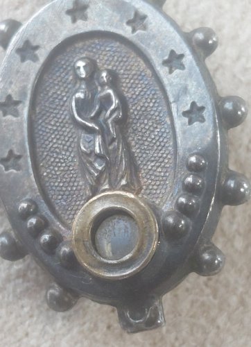Ancien petit pendentif religieux, Souvenir de mission, en argent