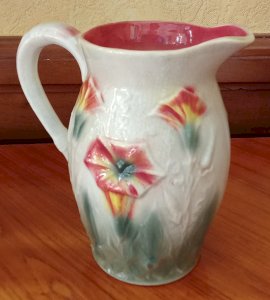 Ancien petit pichet broc céramique barbotine décor floral fleur Old Ceramic