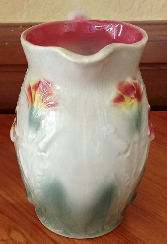 Ancien petit pichet broc céramique barbotine décor floral fleur Old Ceramic