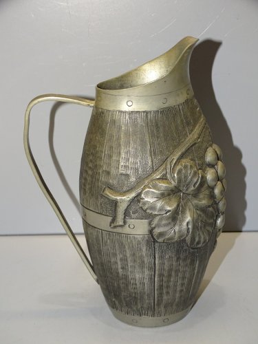 -ANCIEN PETIT PICHET BROC EN ETAIN Signé BESSA COLLECTION DECO VITRINE   D